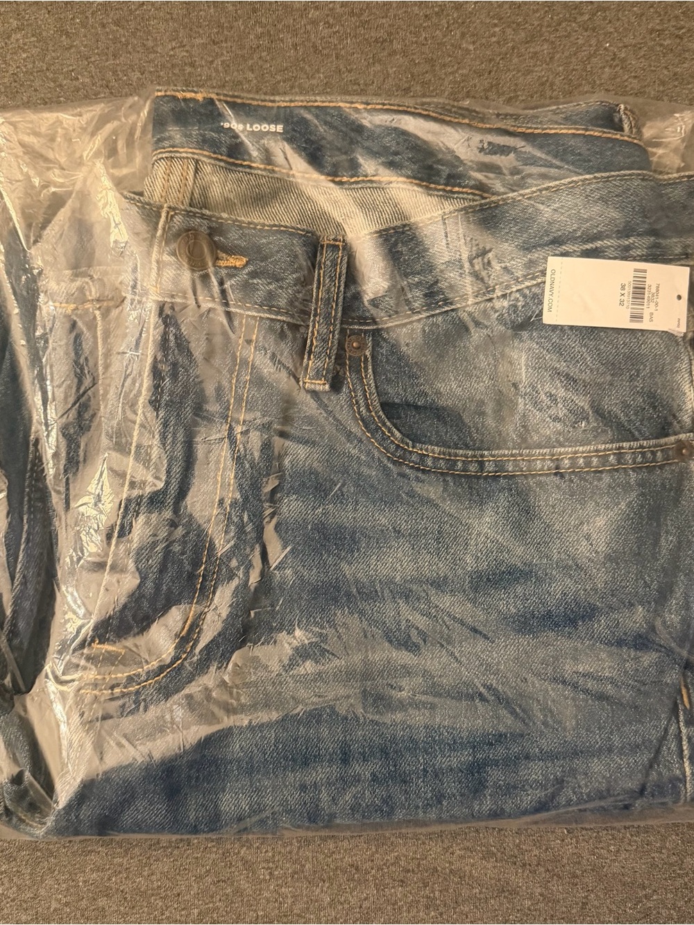 Old Navy Men's Light Blue Loose-Fit Denim Jeans